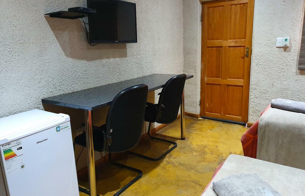 Diggies Lodge Kimberley Ngoại thất bức ảnh